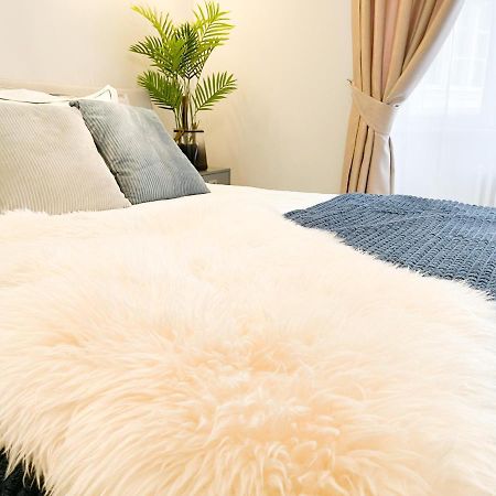 Downtown Deak-Ferris Wheel Luxury Home ブダペスト エクステリア 写真