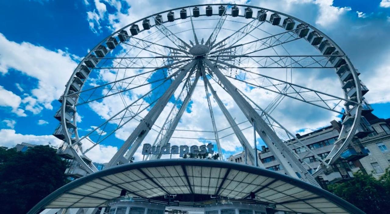 Downtown Deak-Ferris Wheel Luxury Home ブダペスト エクステリア 写真