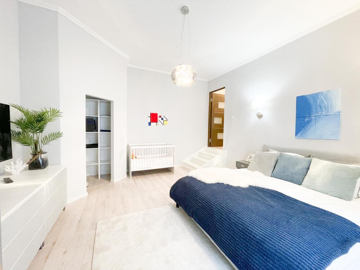 Downtown Deak-Ferris Wheel Luxury Home ブダペスト エクステリア 写真